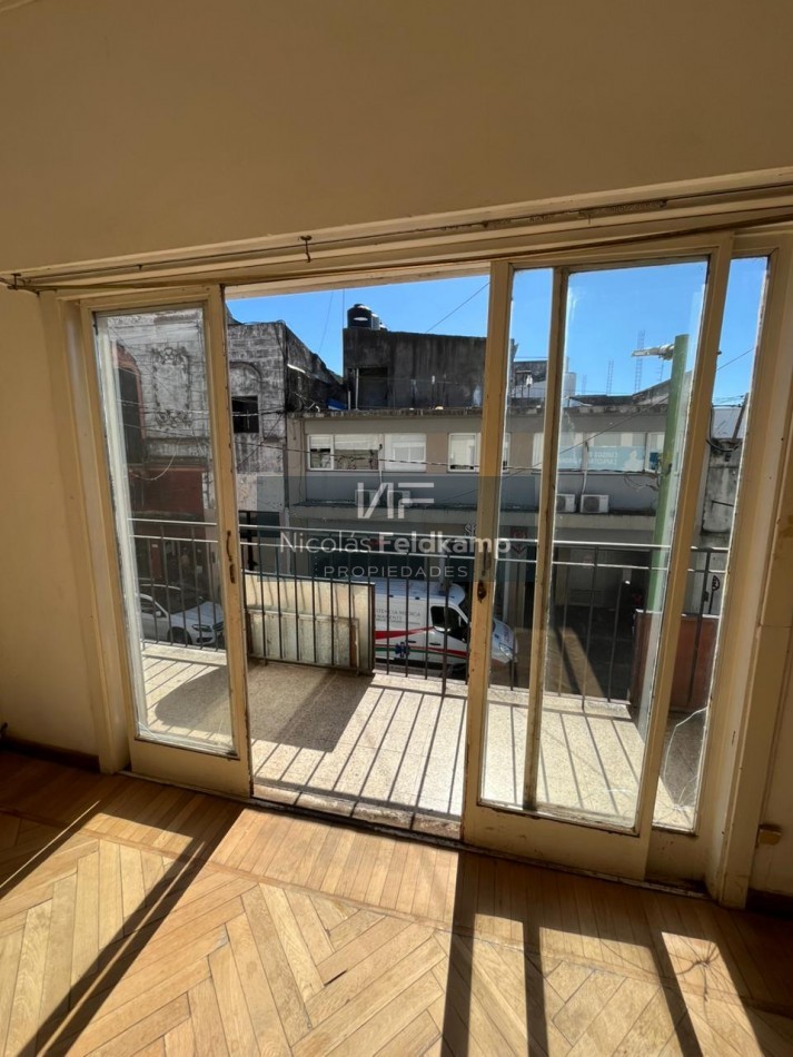 DEPARTAMENTO EN VENTA 25 DE MAYO 527