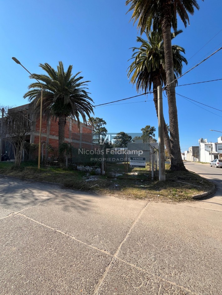 TERRENO EN ESQUINA 