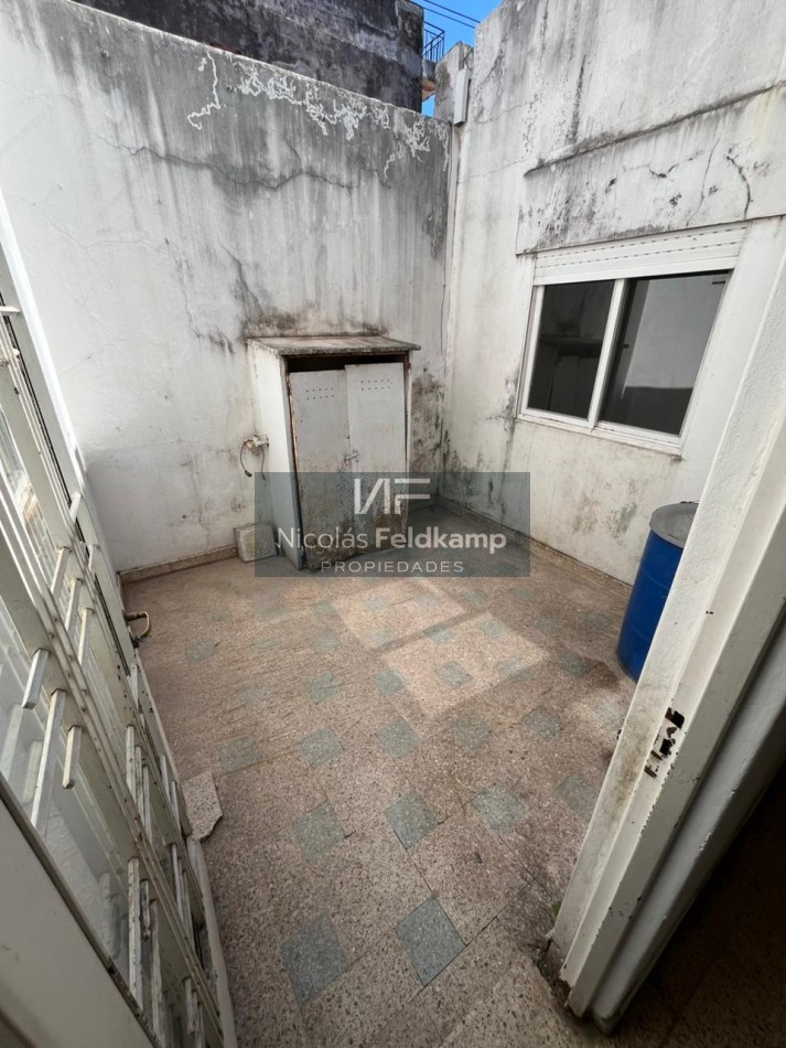 DEPARTAMENTO EN VENTA 25 DE MAYO 527