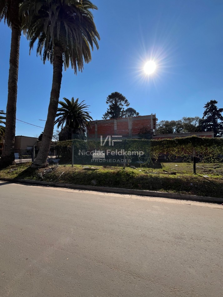 TERRENO EN ESQUINA 