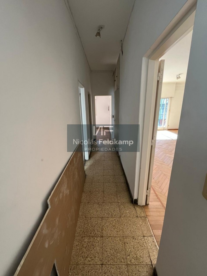 DEPARTAMENTO EN VENTA 25 DE MAYO 527