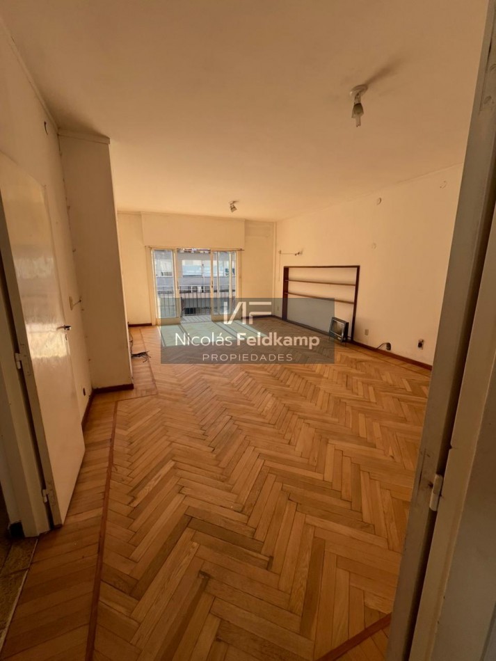DEPARTAMENTO EN VENTA 25 DE MAYO 527