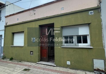 PROPIEDAD EN VENTA DOELLO JURADO 1068